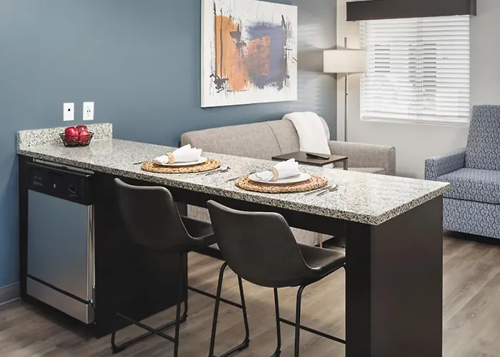 Stayapt Tallahassee-capitol Hotel 3*